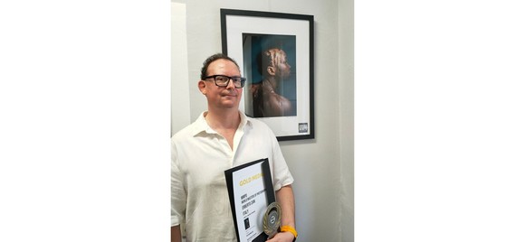 Il fotogiornalista Erberto Zani ha vinto il primo premio al World Master of Photography Award 2026 di Vienna